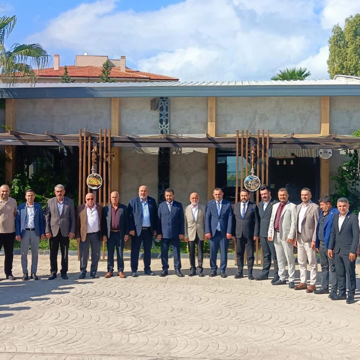 Hatay’da Büyük Kongre toplantımızı, Genel Başkan Yardımcımız Sayın Mustafa Sezgin Başkanımızın katılımlarıyla gerçekleştirdik.
İl Başkanımız Sayın Yusuf Yener Bey’e, yönetimine ve tüm ilçe başkanlarımıza katkı ve desteklerinden dolayı teşekkür ederiz.