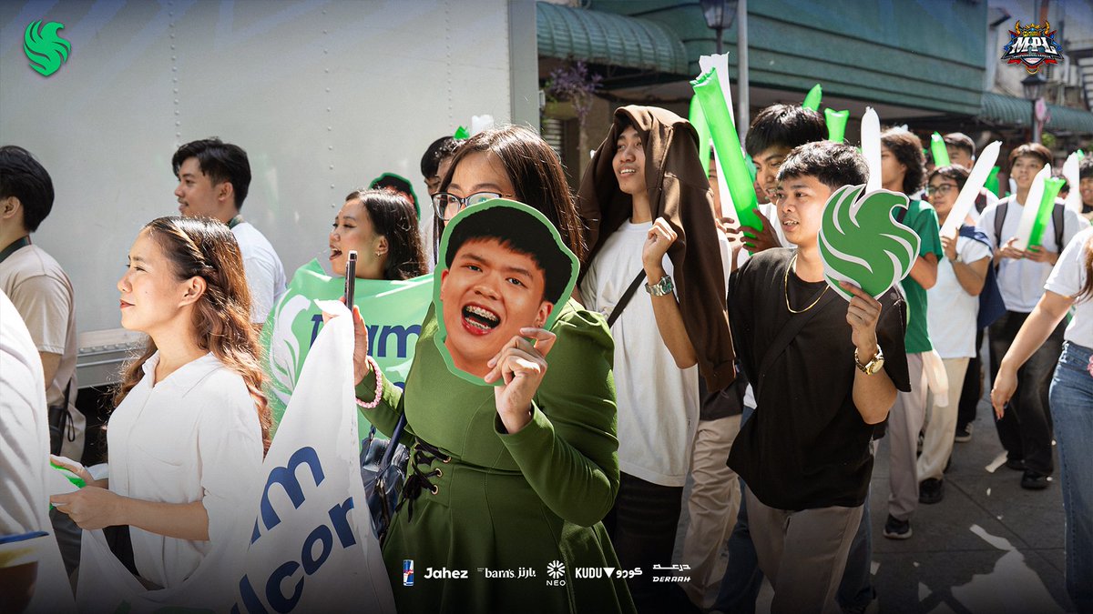 🇵🇭 Green Falcons in the Philippines 🇵🇭

جماهيرنا حاضرة بقوة في الفلبين لدعم صقورنا في موبايل ليجندز 🦅— رابطة فالكونز في كل مكان 💚

#FalconsAreHere - #شجع_الأخضر