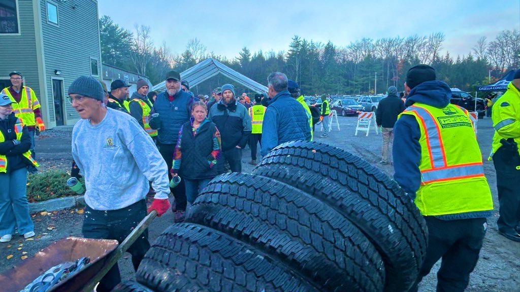 Governor Phil Scott tweet media