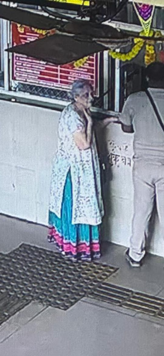 hormndoc's tweet image. Good folks of Chennai and the south. A friends mother walked out of her home in Pune and is missing. Some indication that she is here in Chennai - south india. No history of dementia but may have been confused. Pls spread this word around. Her name is Vasanthi Phadke (have son&apos;s…
