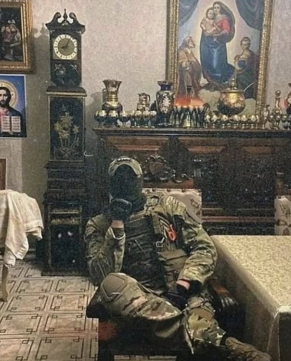 OpticNoir's tweet image. What's on your mind...