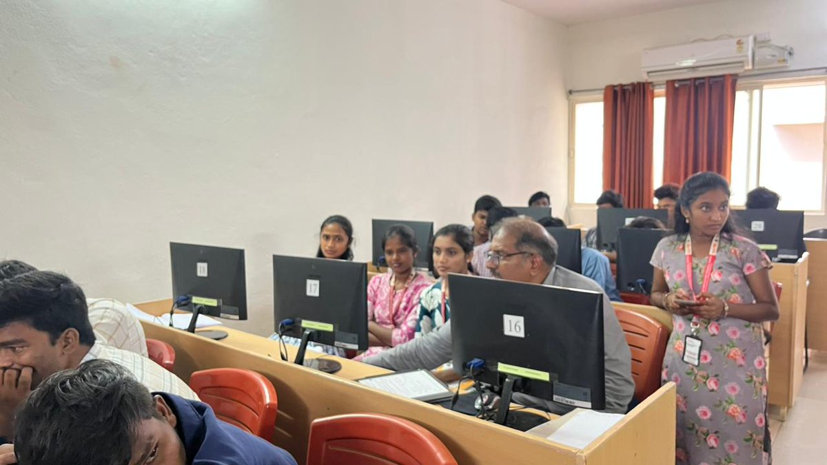 GNInstitutions's tweet image. Dept. of EEE, GNITC, successfully held a hands-on 'MATLAB in EV Technology' workshop on 25 Oct 2025 with Dr. P. Anil Kumar, DRDO. #GNI #EEE #EVTech #DRDO