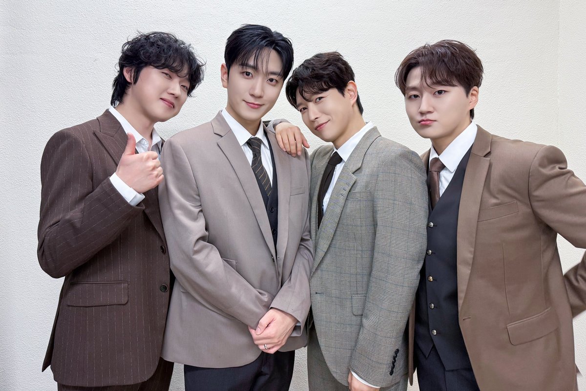 official_fore's tweet image. [📸]

251025 반도문화재단 6주년 기념 특별 콘서트
Starry Night In Busan

부산 KBS를 별빛으로 수놓은 밤🎇

#포레스텔라 #Forestella