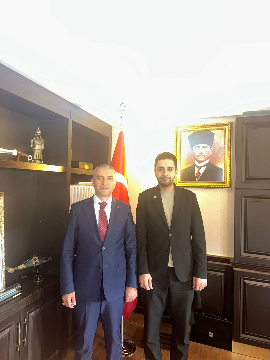 İnşaat Müteahhitleri Konfederasyonu (İMKON) Genel Başkanımız Sayın Tahir Tellioğlu’nu ziyaret ettik.
Ziyaret kapsamında, yerelde çözülemeyen müteahhitlik sorunlarını ileterek çözüm önerilerimizi paylaştık İlgi ve desteklerinden dolayı teşekkür ederiz
<a href="/MiraAYAZ6/">Miraç AYAZ</a>
<a href="/TelliogluTahir/">Tahir Tellioğlu</a>