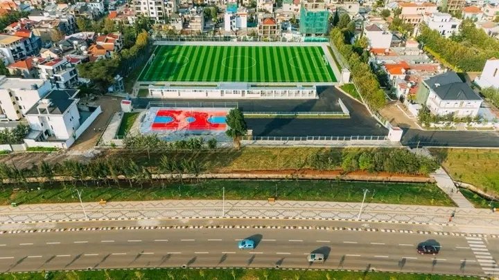 GirmaHenan30883's tweet image. The 2nd largest corridor project in #AddisAbaba stretching from Sar Bet to German Square, Garment to Furi has been completed. A milestone in building a smarter, greener, and more connected capital. #Ethiopia  #corridordevelopment @AbiyAhmedAli @TemesgenTiru @AdanechAbiebie