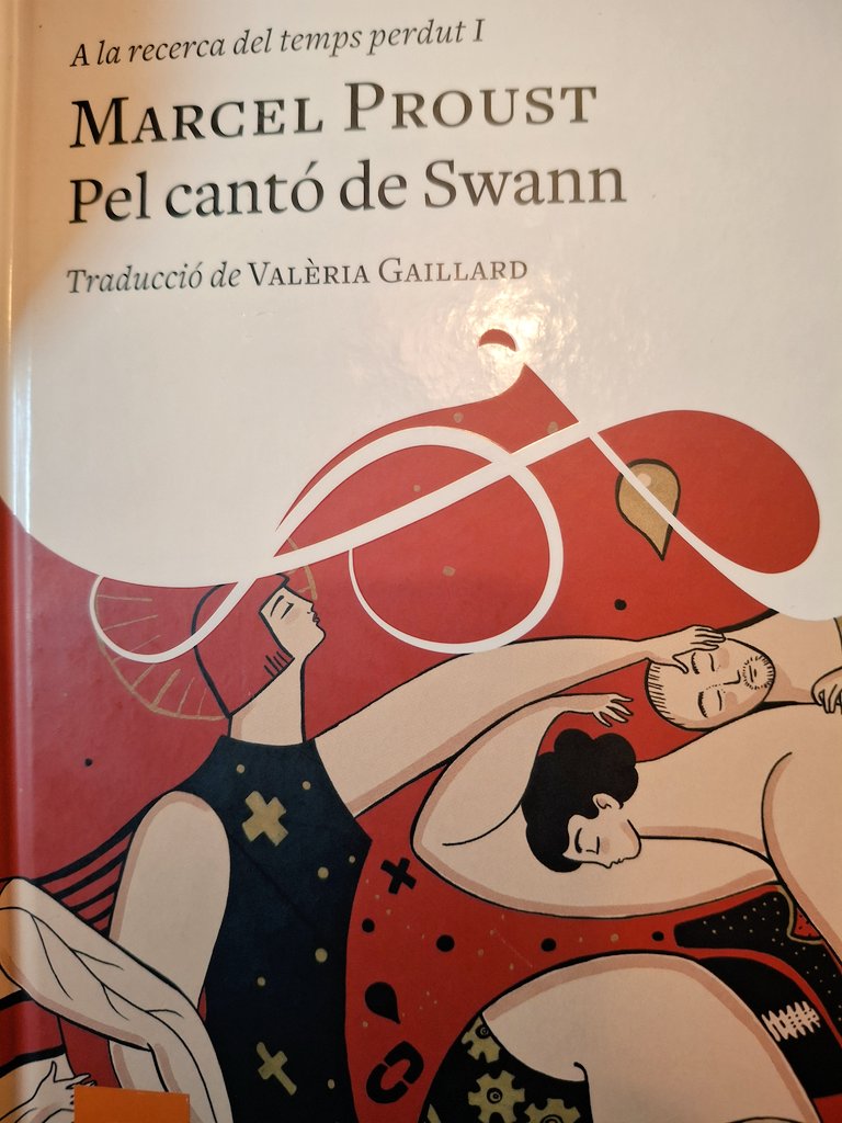"Era un edifici que ocupava, si es pot dir així, un espai de quatre dimensions, on la quarta era el Temps. Feia més la impressió d'un mur de presó que d'església.
Se'n pot parlar realment de l'absis de l'església de Combray? Tan barroer, tan desproveït de bellesa artística".