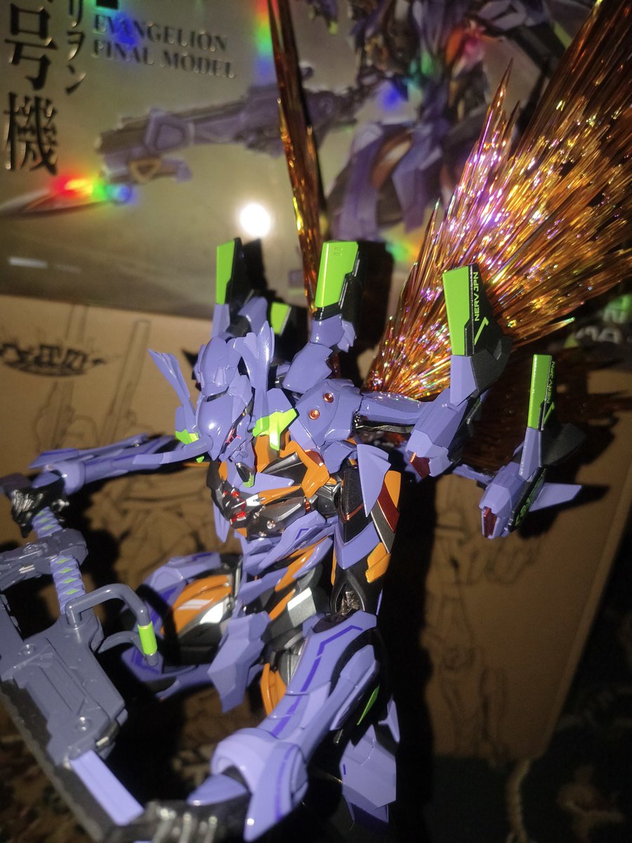 TAKENOKOSOUP_S's tweet photo. 今更だけどエヴァ最終号機買いました、ハッピーバースデイ トゥー ミー「10/3生まれ」 https://t.co/9K7vOTtX0o