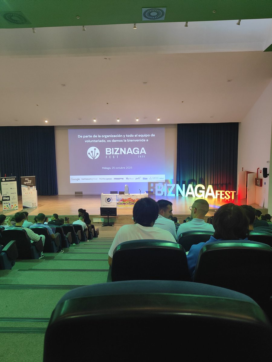 daniyipi_'s tweet image. #BiznagaFest25