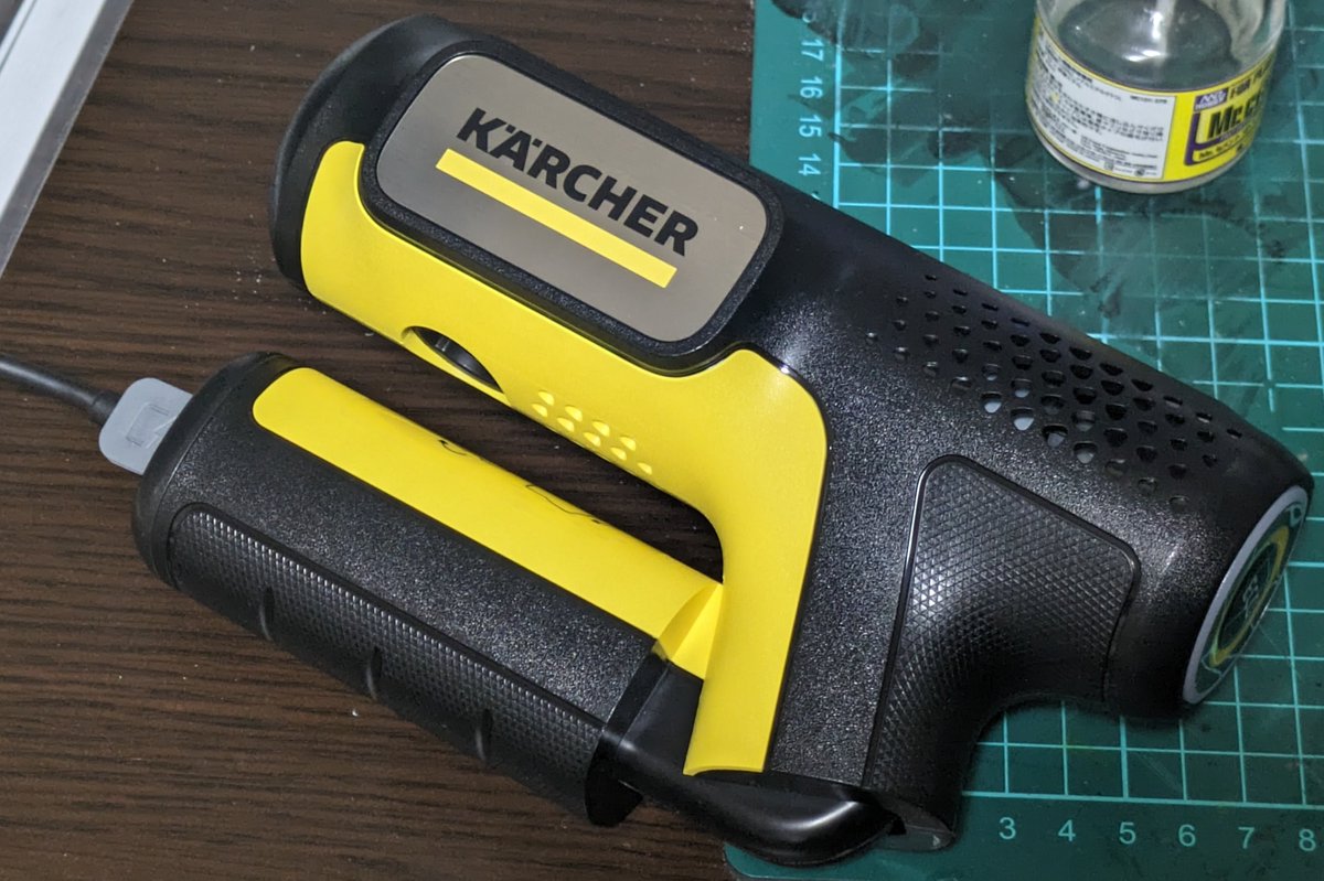 新兵器。
独り暮らしのちょっとした掃除にはこれくらいでいい（なにより嵩張らないし）