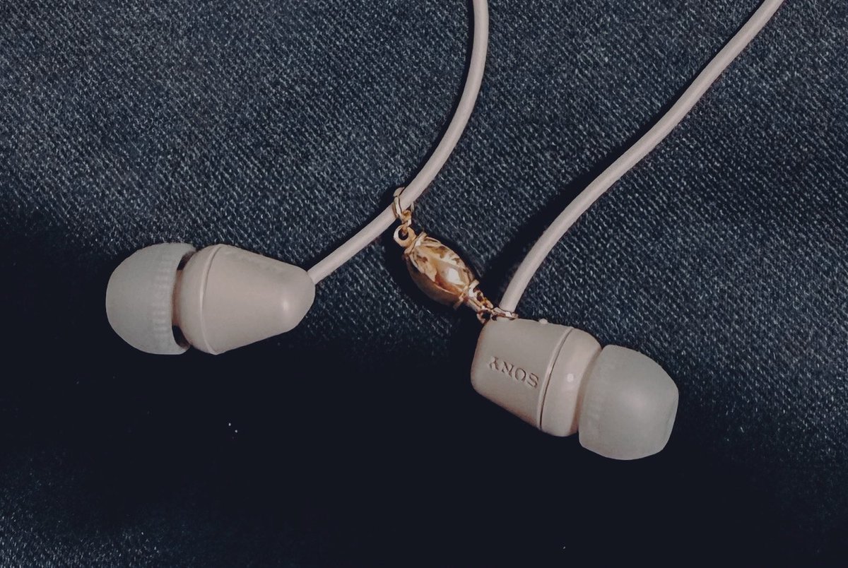 𝔾𝕠𝕤𝕙𓆀 on X