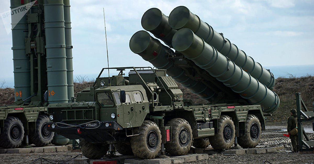 🚨 बड़ी खबर!

डिफेंस अक्विज़िशन काउंसिल (DAC) ने S-400 Triumf एयर डिफेंस सिस्टम के लिए Surface-to-Air Missiles की खरीद को मंजूरी दे दी है।

रेंज: 120 km, 200 km, 250 km और 380 km

कुल डील: ₹10,000 करोड़ से अधिक

ये डील भारत की हवा से सुरक्षा क्षमता को और मजबूत करेगी और राष्ट्रीय