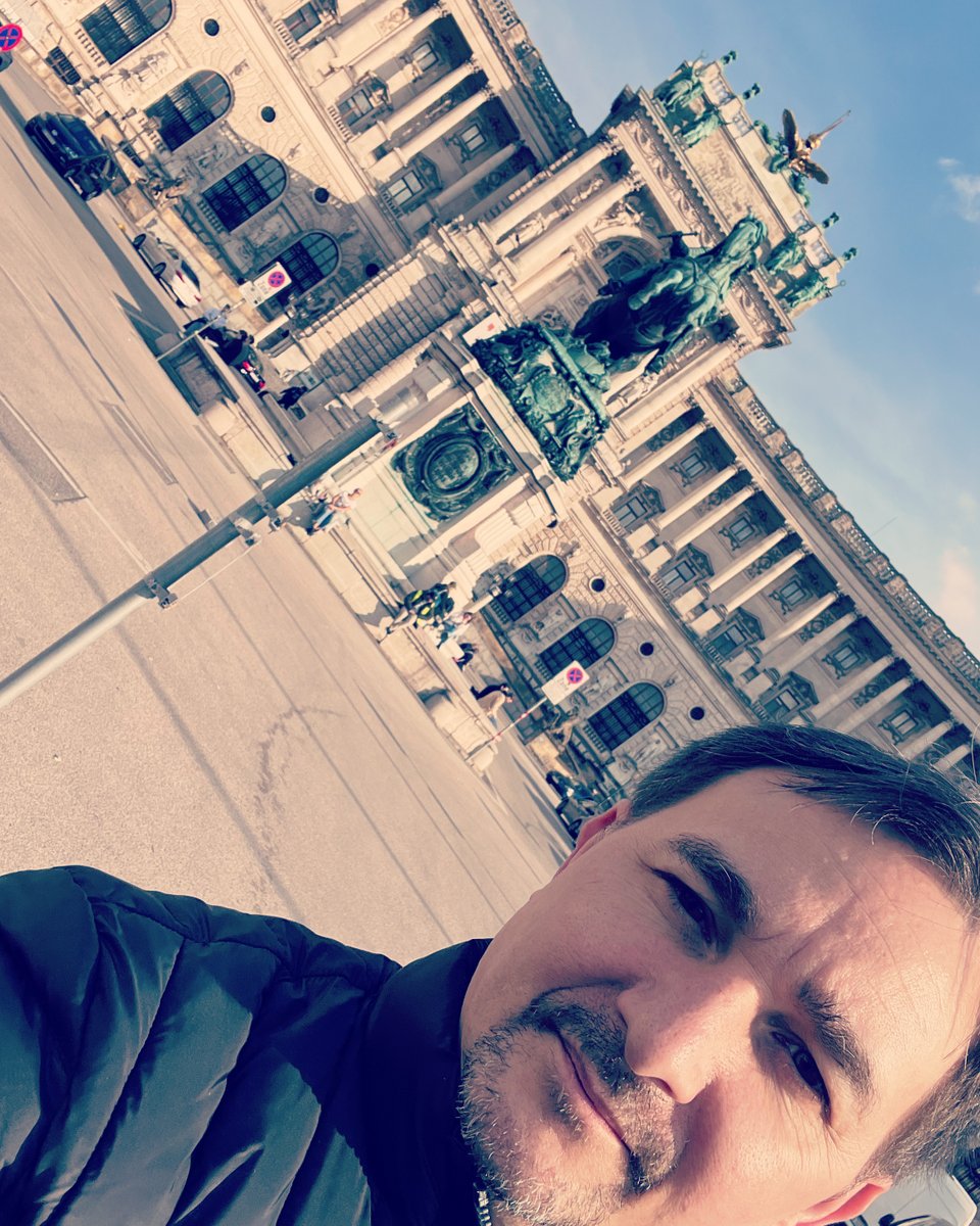 FutureVibes2025's tweet image. GM, coffee time, what are you doing?
#FutureVibes #VibesCommunity #Crypto #Solana futurefibes.io