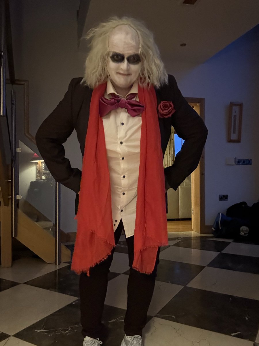 CamlakeCanvas's tweet image. Dress up for the Spooktacular in Enniskillen, best night of the year @barrabest @WeatherCee @angie_weather @Louise_utv @WeatherAisling @mcaleese_anne @tomgilroy33 @EnniskillenRC @Ferm_Herald @impartialrep @rodneyedwards #spooktacular