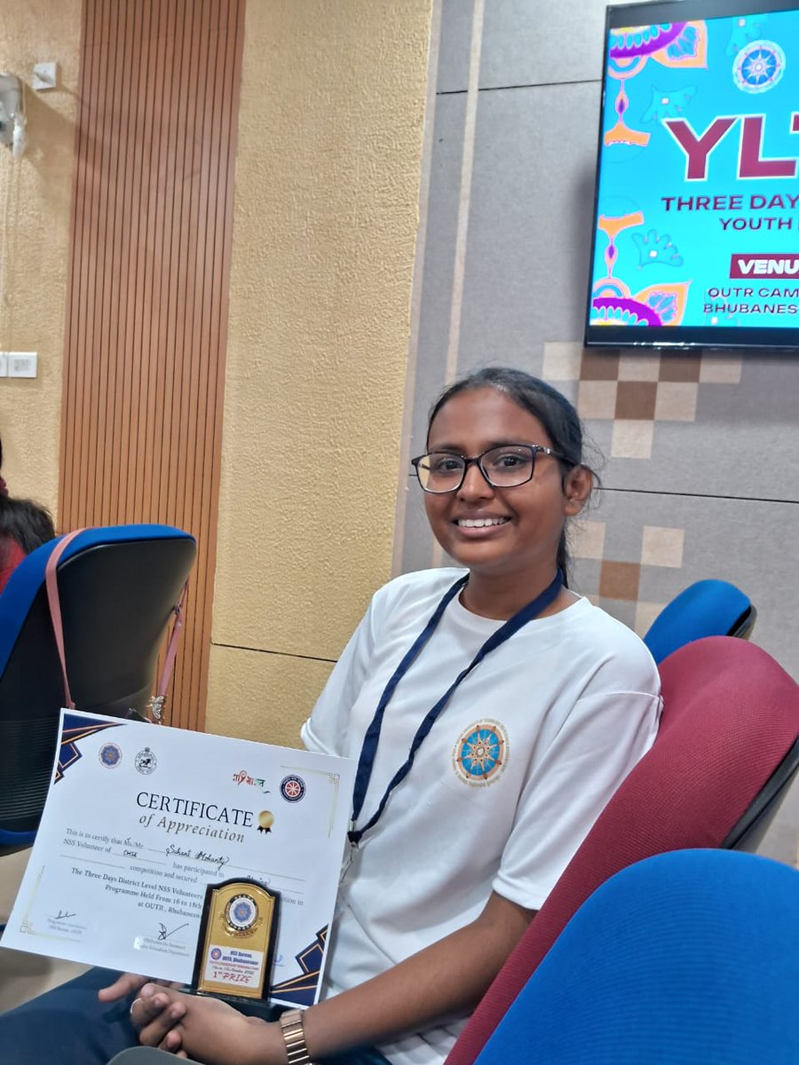 PMShriDMS64BBSR's tweet image. Our NSS volunteers attended the 3day District Youth Leadership Camp at OUTR, Bhubaneswar.Proud that Suhani Mohanty won 1st place in the singing competition!  Congratulations to all!

#NSSVolunteers #RIEBhubaneswar #pmshridmsbbsr #PMShriDMSchool #OUTR  #NSSIndia #NCERT #CIETNCERT