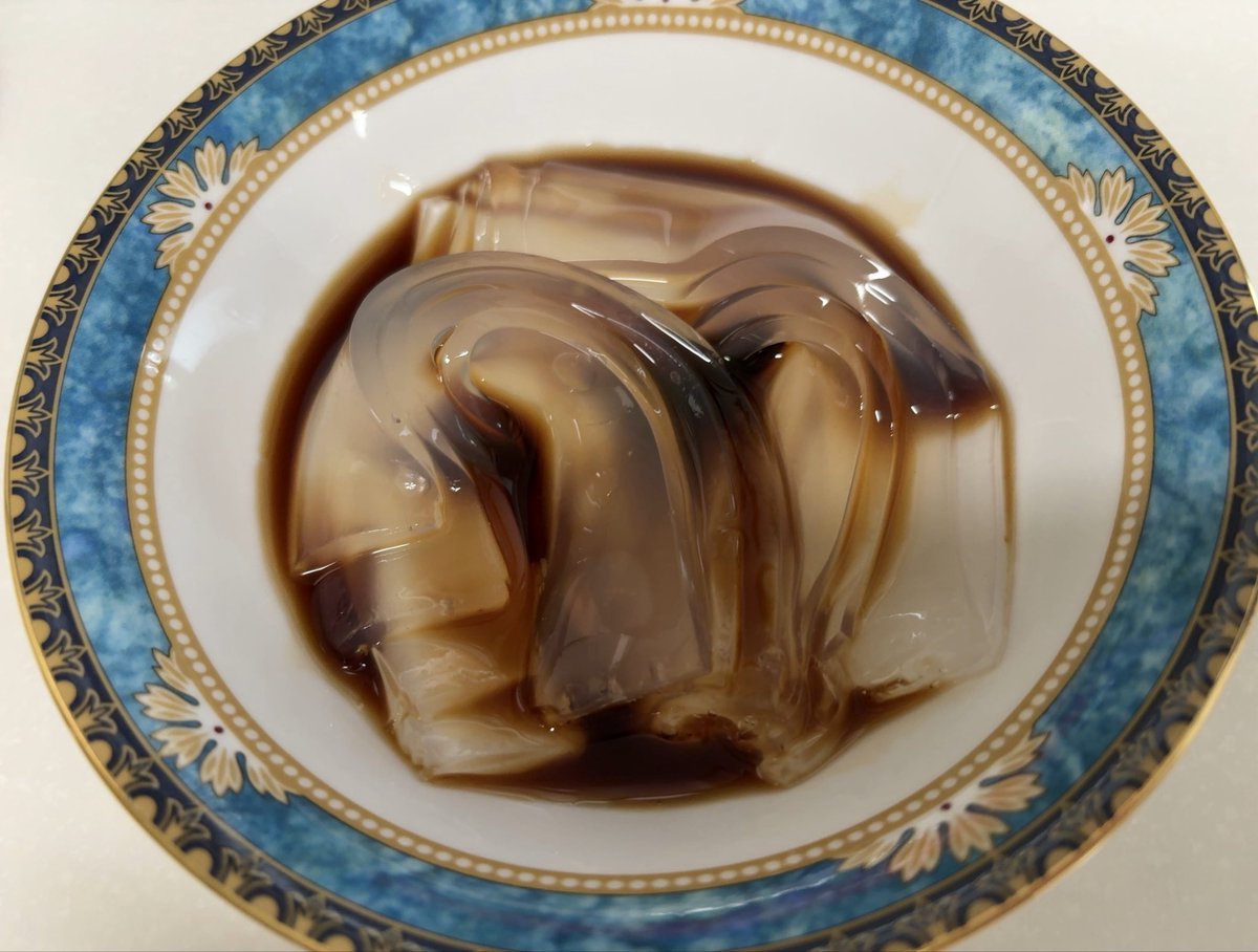 昨日は気温が25度まで上昇💦
こんな日は涼菓が恋しくなりますね🤭
というわけで、実家で葛切りを楽しんで来ました😋