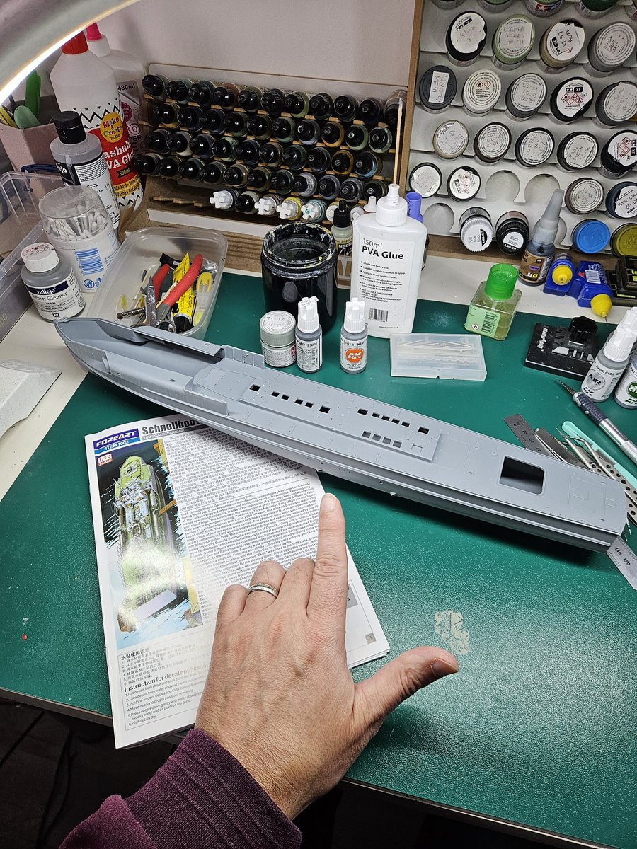 Model_ig_uk's tweet image. Hull went together really well. Phew! 
#schnellboot #S38