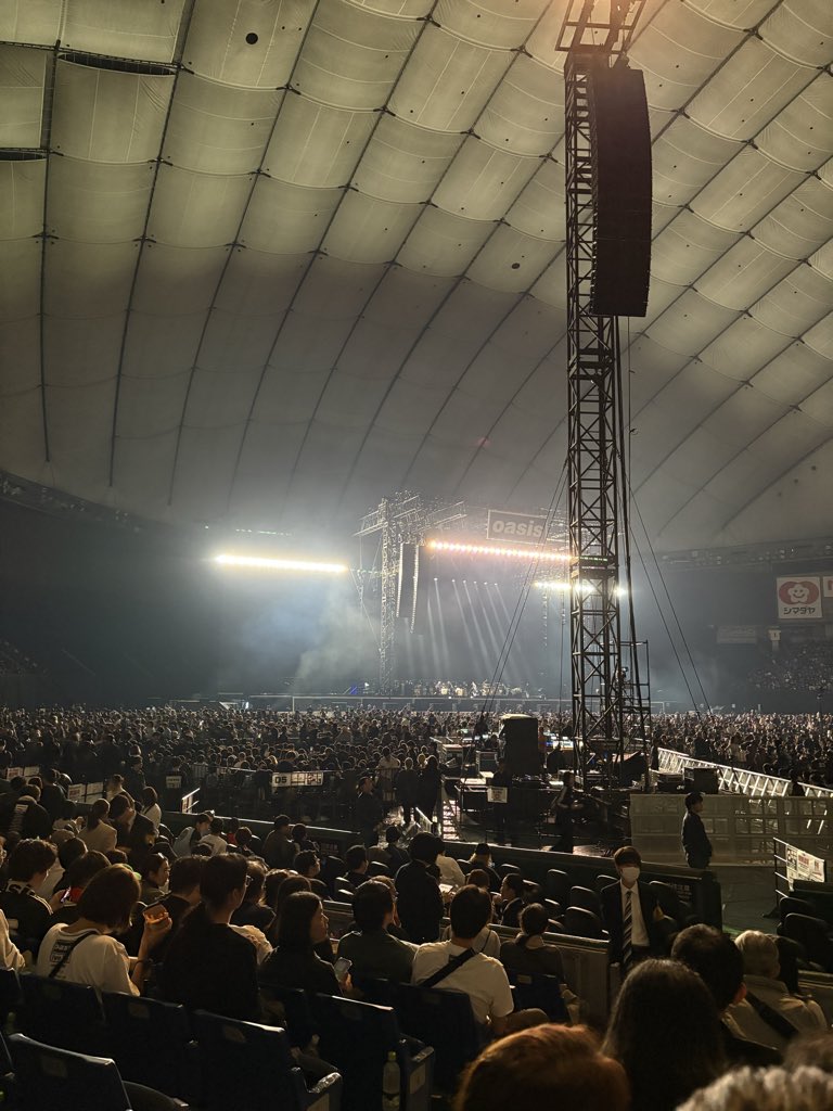 来ました！
アジカンも無事見れました！　#oasislive25