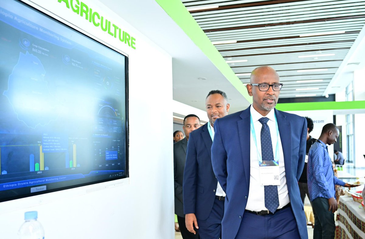telebirr's tweet image. Kigali, Rwanda – At the Mobile World Congress #MWC Kigali 2025, a delegation led by His Excellency Dr. Joseph Nsengimana, Minister of Education of Rwanda, visited our company's digital solutions showcase.