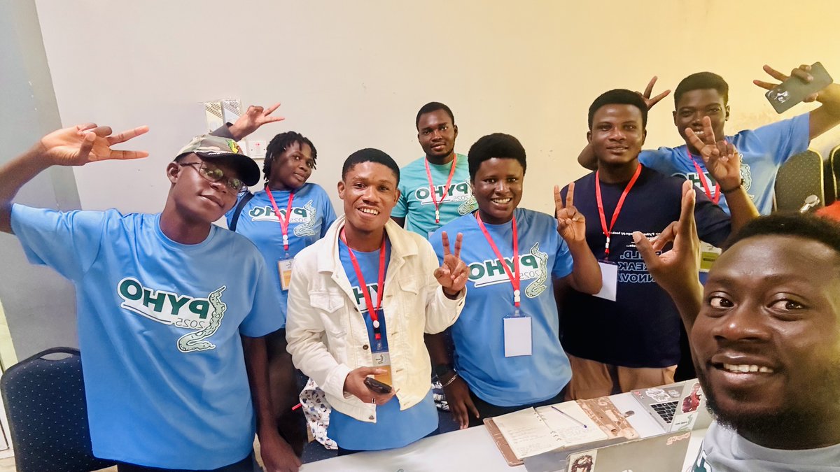 PythonHo's tweet image. Behind every successful event is a team that makes it happen 💪

A huge shoutout to our amazing volunteers and organizing crew who’ve kept the #PyHo2025 energy alive all day long!

We see you. We appreciate you. 💚🐍