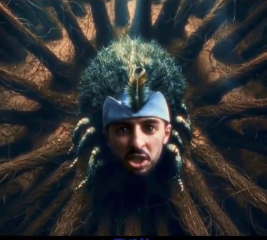 7/24 sarkılar sokaklara ait dinlerken bizim böceklik