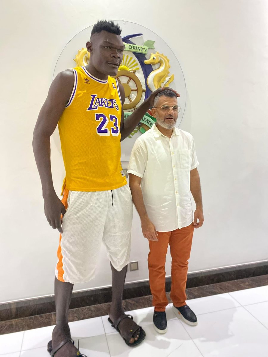 YaGal_Eunndrio's tweet photo. Guess who i met??😂 https://t.co/JExz9T5DvU