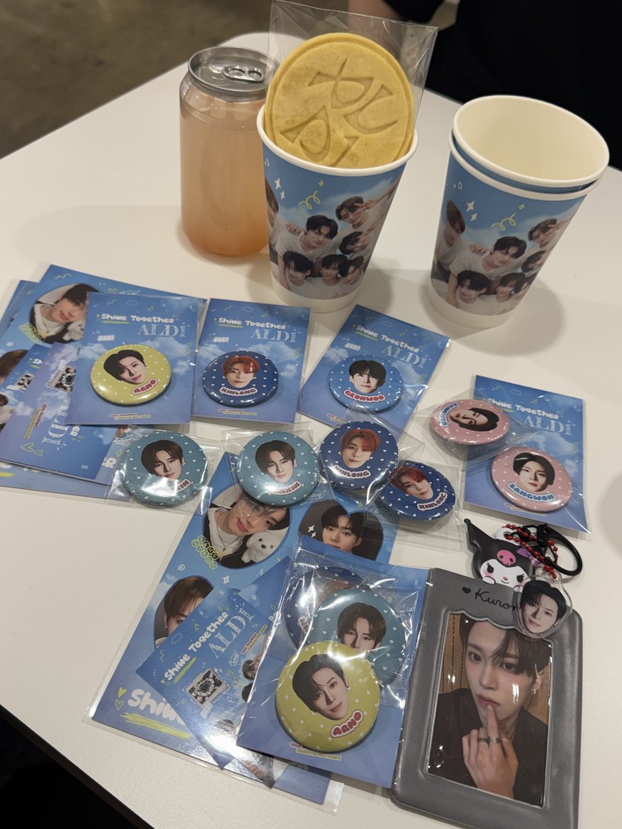 happy_jiahao's tweet photo. 알디원 데뷔 정말 축하해🩷

럭드너무좋아사람이라
신나게 돌림😇

#함께_빛나자_ALD1
#ALPHADRIVEONE  #ALD1 
#알파드라이브원 https://t.co/5YgqtHlA7q