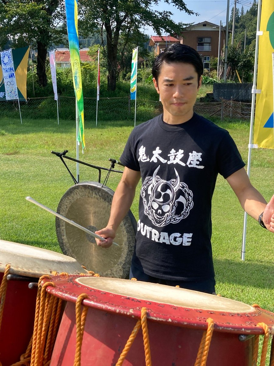 鬼太鼓座 - ONDEKOZA (@ondekoza1) on Twitter photo お問い合わせを多くいただいているOUTRAGE×鬼太鼓座コラボTシャツを、鬼太鼓座ONLINE SHOPにてお買い求めいただけるようになりました⚡
ボディは速乾性に優れたドライタイプ、プリントは赤・白の2種類です👹
商品詳細・お求めはこちらから👉ondekozashop.official.ec/items/122883011
#OUTRAGE <a href="/OUTRAGE_JAPAN_2/">OUTRAGE</a> お問い合わせを多くいただいているOUTRAGE×鬼太鼓座コラボTシャツを、鬼太鼓座ONLINE SHOPにてお買い求めいただけるようになりました⚡
ボディは速乾性に優れたドライタイプ、プリントは赤・白の2種類です👹
商品詳細・お求めはこちらから👉ondekozashop.official.ec/items/122883011
#OUTRAGE <a href="/OUTRAGE_JAPAN_2/">OUTRAGE</a>
