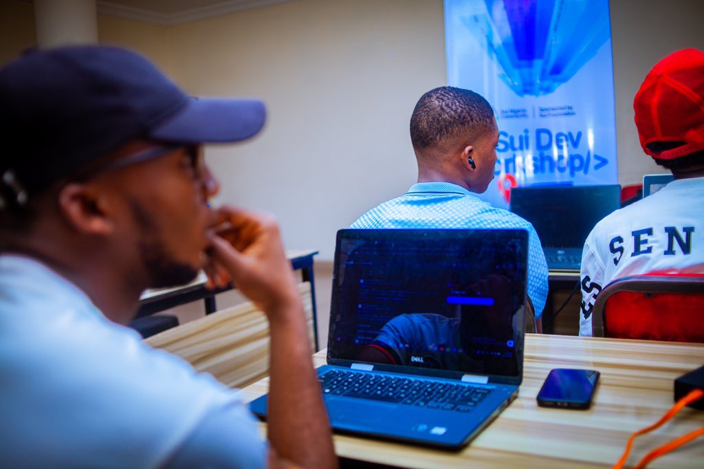 IKECHUKWU000001's tweet image. Day 1 of #SuiDevWorkshopABIA 🚀
Glad I attended — it was such an exciting start! We kicked off with intros, learned the basics of Sui Move programming, and explored the Sui ecosystem.
The energy was amazing, and everyone was eager to build! ⚡