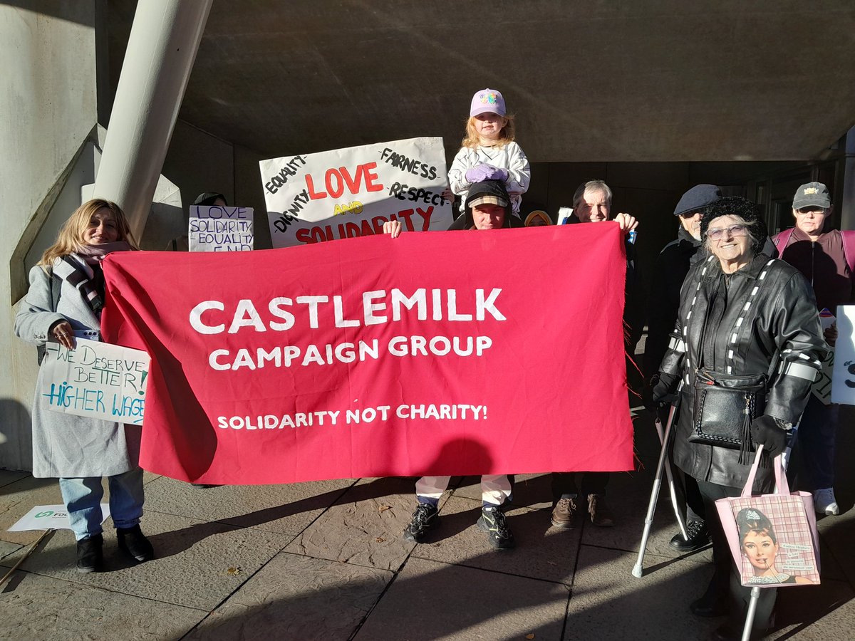At #Holyrood to add our voices to #ScotlandDemandsBetter and we have a gorgeous sunny day for it!