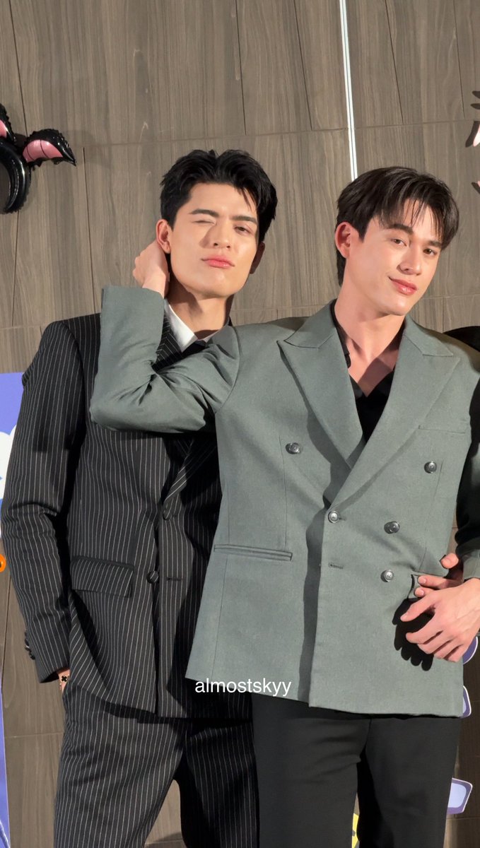 almostskyy's tweet photo. อินเนอร์แบบ Vogue
@Josswayar @gawincaskey https://t.co/m8vg9udQYK