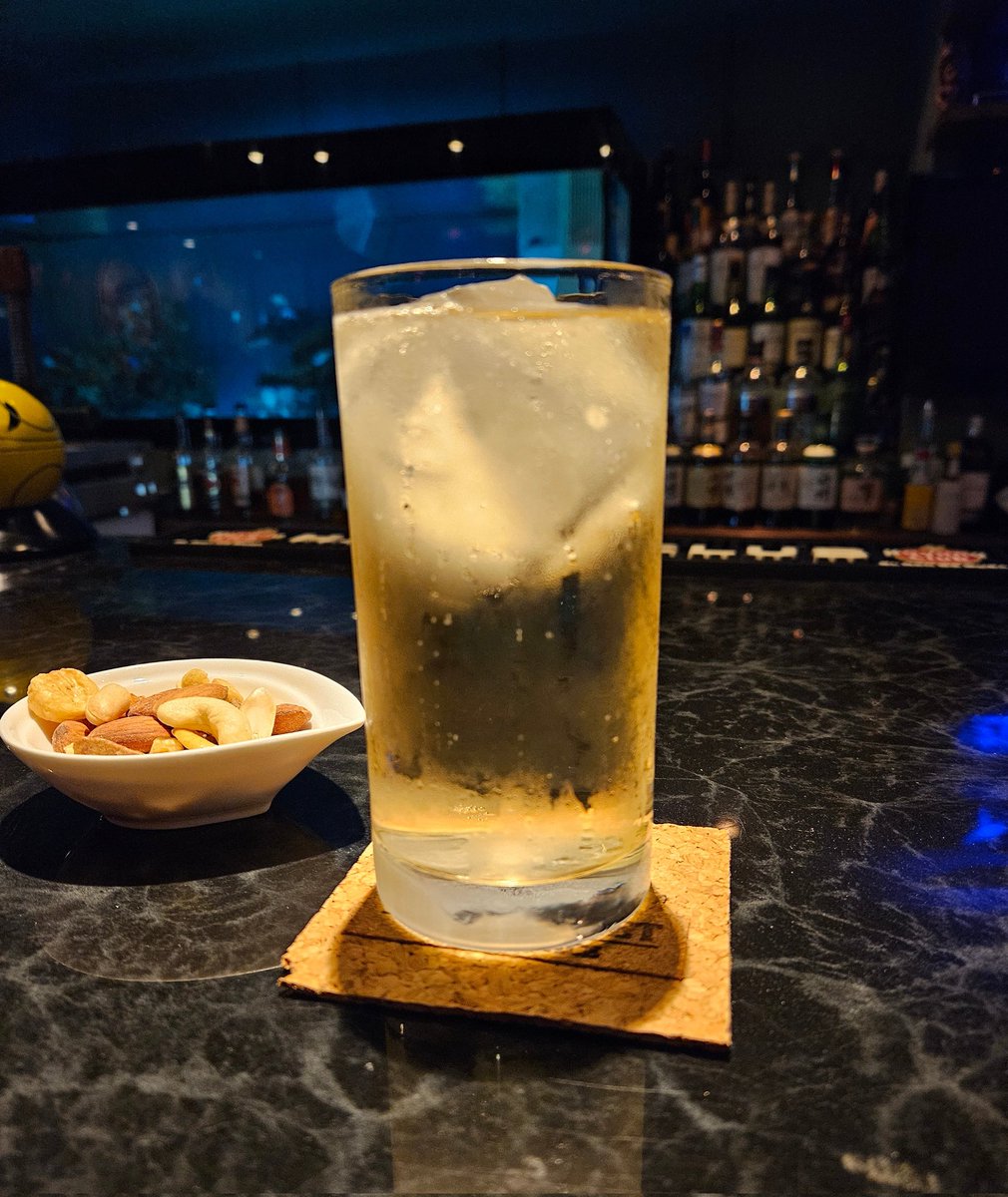 19550312sue's tweet image. 八島模型さんで走らせたあとの一杯。
Bubble Net でハイボール、美味しい😍🎶。
#ミニ四駆
#BubbleNet