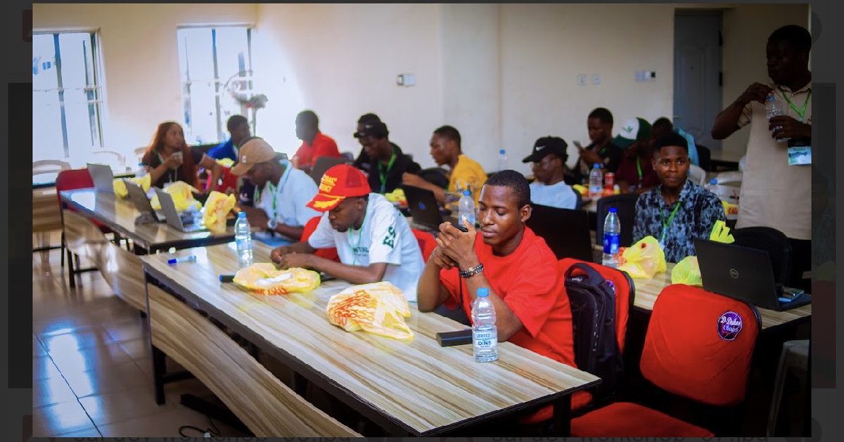 dele1024's tweet image. Day 1 of #SuiDevWorkshopABIA was 🔥
Learned the basics of Sui Move & explored the Sui ecosystem with awesome devs! 💻✨
Big thanks to @SuiNetworkNG, @nnvictory001, @codewithvick & @Goodylili 🙌
Can’t wait for Day 2! 🚀
#BuildOnSui @Rainbowsdotsui