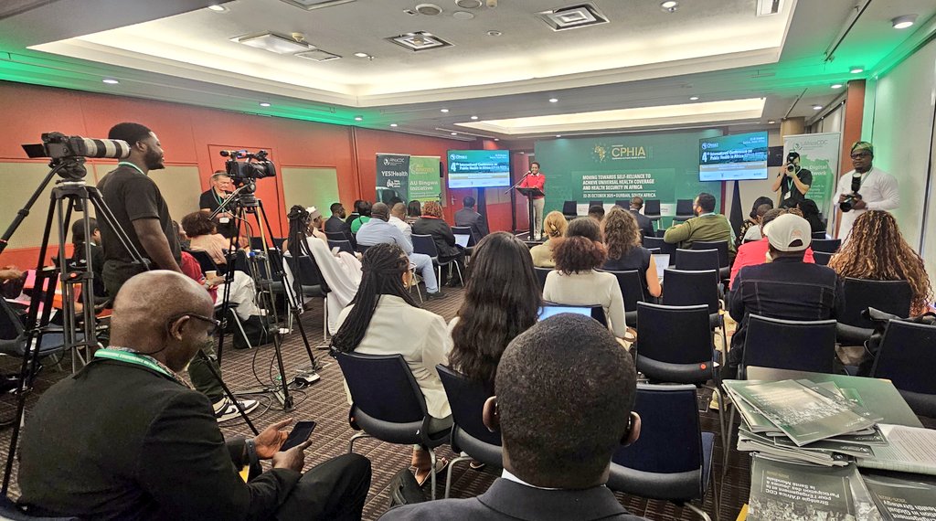 PromesseCKaniki's tweet photo. HAPPENING NOW: The #YouthInActionCPHIA2025 side event.

Young Africans discussing how youth-focused initiatives empower young people to lead health innovations. 

#CPHIA2025 
#YESHealth https://t.co/ULDMeHny64