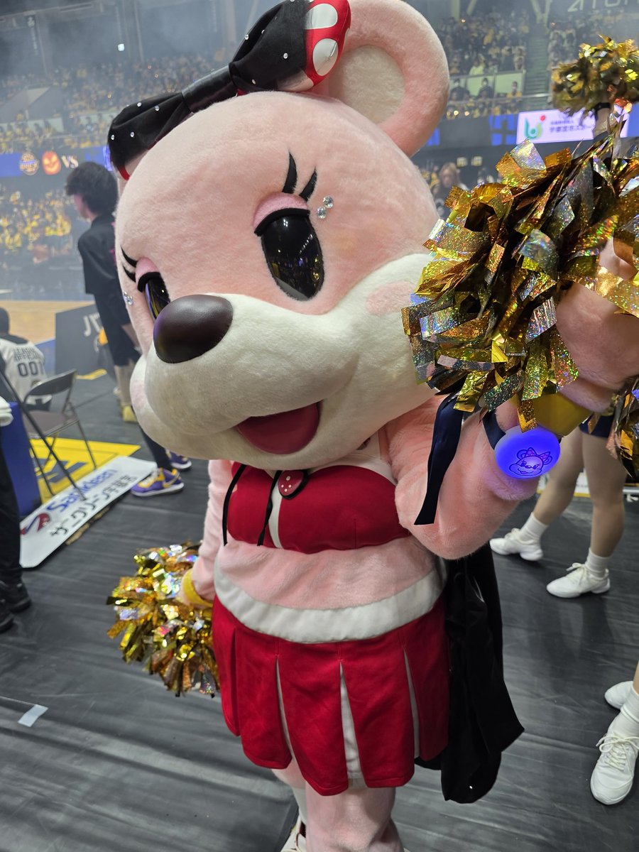 MEGUMI♡ こんばんは♡ 10月も私たちをよろしくお願いします🐶🩷 FCサイト