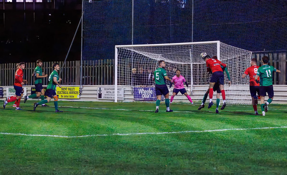 AppFrodFc's tweet image. 𝐌𝐀𝐓𝐂𝐇 𝐏𝐇𝐎𝐓𝐎𝐒 📸

Match photos from our 3-0 victory against Sleaford in the Lincolnshire Senior Trophy. 

As always, thanks to David Hornsby for his excellent photos 👏

facebook.com/share/p/1FmqiS…

UTS 🔴⚫️