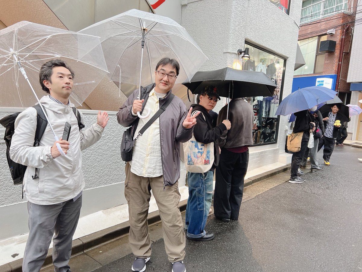 伊勢川乃亜 × KINGLYMASK 

1日店長イベント‼️

本日は足元悪い中たくさんのご来店、誠にありがとうございました！

ルールを守ってのご参加、ご協力も本当にありがとうございました！

そして、お越しになれなかったお客様や
もう少しゲットしたかったお客様の為に
この後18時半頃〜WEBにて