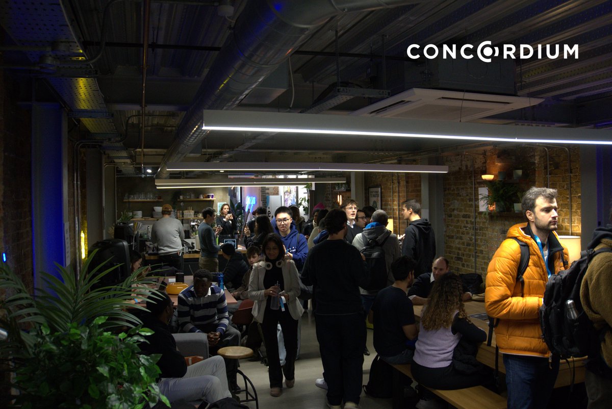 ConcordiumNet's tweet image. ⚙️ It’s Day 2 of the @encodeclub Hackathon!

After an incredible start yesterday, we’re back for more. 
With a $15,000 CCD bounty up for grabs, the competition’s heating up.

Here’s a few snapshots from the action 👇