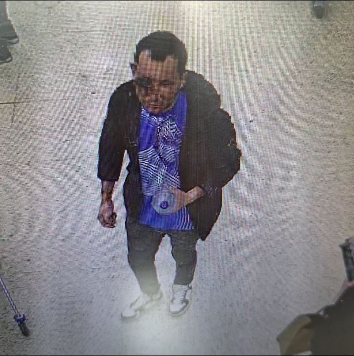 Epsilon_Indi_c's tweet image. The Epping rapist seen in London Sarge, shall we just say he fell in the Thames again?