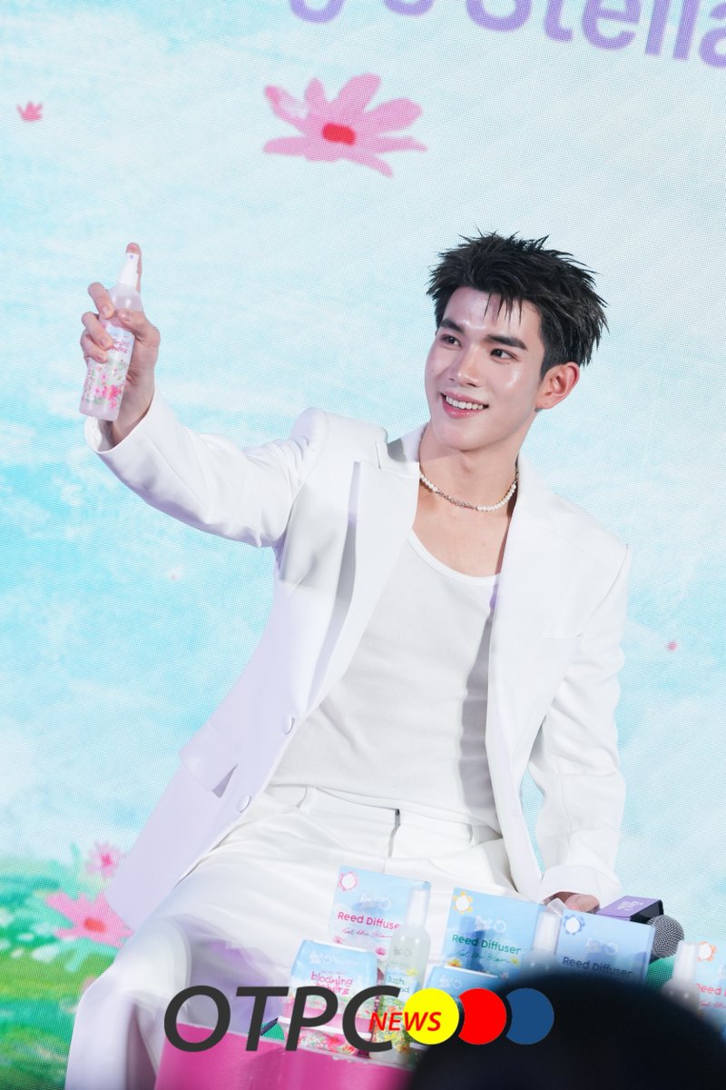 "โฟร์ท ณัฐวรรธน์" ร่วมสัมผัสความหอมสดชื่น ท่ามกลางทุ่งดอกไม้ 4 สไตล์ ในงาน "King’s Stella Feel The Bloom &amp; King’s Stella x Gemini &amp; Fourth"

FEEL THE BLOOM WITH GEMINI FOURTH

#Fourthnattawat 
#GeminiFourth #เจมีไนน์โฟร์ท
#KingStellaxGeminiFourth
#KingStella #FeelTheBloom