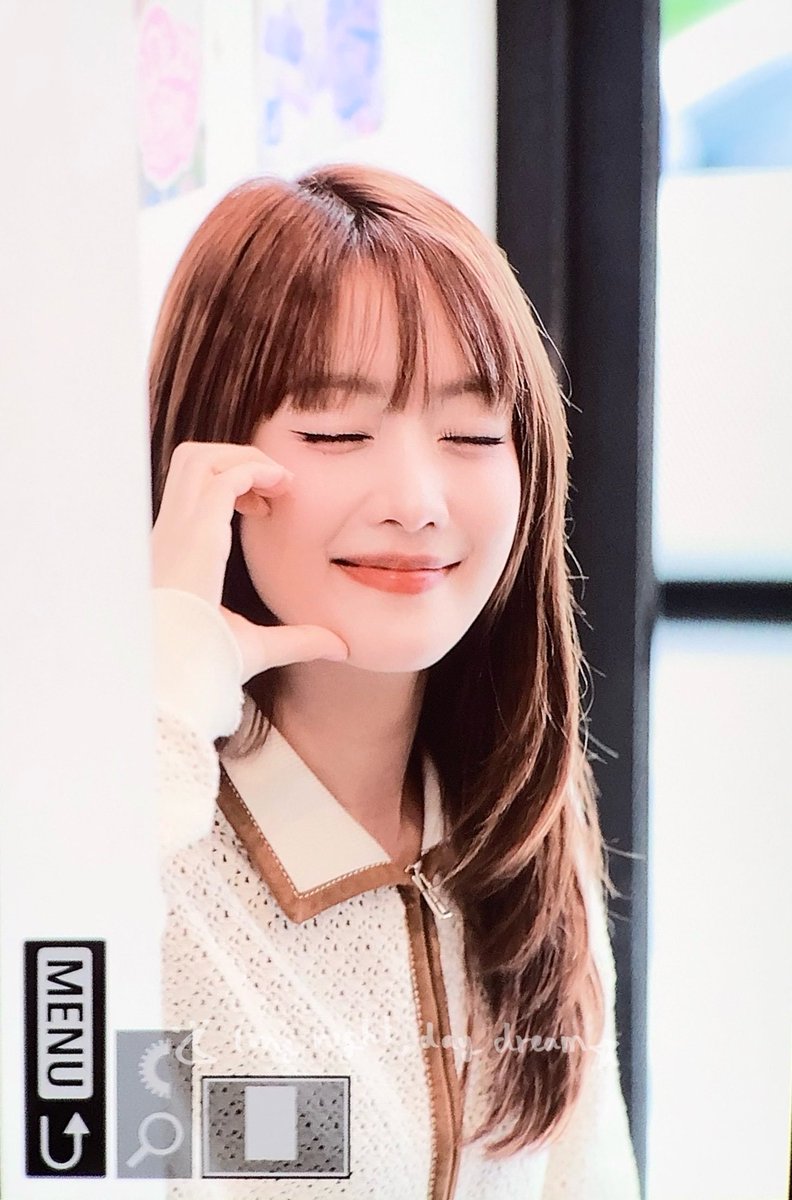 251025 아 귀여워😭😭😭😭

#아이들 #idle #민니 #MINNIE #มินนี่