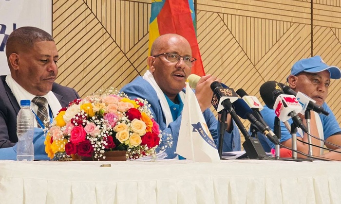 addisstandard's tweet photo. News: #Tigray Democratic Solidarity (#Simret) party elects Getachew Reda as president at founding conference
Addis Abeba – The newly formed Tigray Democratic Solidarity (Simret) Party, established by former senior leaders of the Tigray People’s Liberation Front (#TPLF), has elected Ato Getachew Reda as its President during its founding conference held in Addis Abeba on 24 October 2025.
During the inaugural conference, the party elected its leadership structure, including the President, Vice Presidents, seven Executive Committee members, and 31 Council members. Accordingly, Ato Getachew Reda was elected President, Nega Assefa as First Vice President, Haftu Kiros as Vice President, and Seble Kahsay as Head of the Party Office.
Similarly, Ato Gebrehiwot Gebresilassie was elected Chairperson of the Control and Inspection Commission, while Abrehaley Abera was elected as Deputy Chairperson.
The conference was attended by the party’s founding members, representatives of the ruling Prosperity Party, and invited guests.
In his opening address, Ato Getachew said the decision to form the new party was driven by what he described as “problems within the TPLF.” He added that although the party had initially planned to hold its founding conference in the Tigray region, this was not possible because “lawlessness has peaked” in the region.
He further stated that the party has so far registered more than 5,600 members, though many were unable to attend the founding conference due to security concerns.
Speaking to FM Si, Ato Getachew emphasized that “we must work to protect the existence of the people of Tigray,” adding that the party will strive to uphold national interests and implement its strategic plans effectively.
