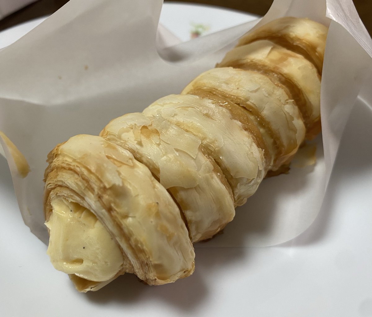 motorcycle_24's tweet image. #W乗り甘味部
クニャーネというお菓子
美味しい🤤