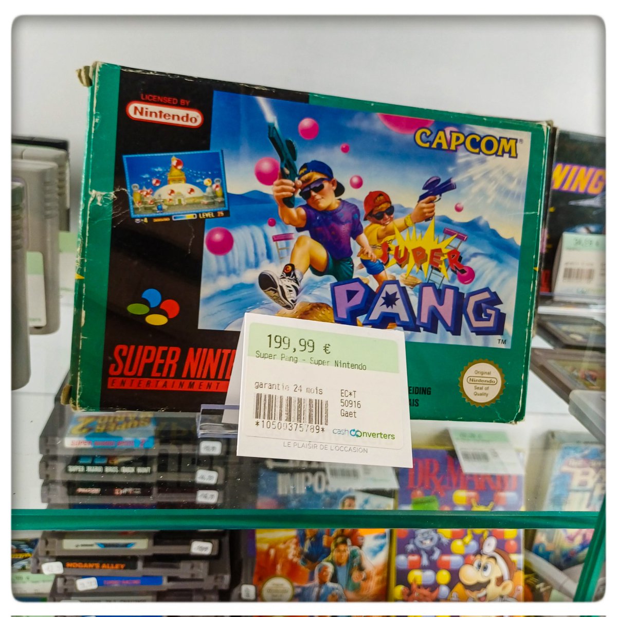 MisterKyleHyde's tweet image. Dire que je l&apos;avais choppé à 29 francs étant gosse. 29 francs 🥲 #cashoftheday #pang #superpang #capcom #supernintendo #retrogaming #arcadevibe