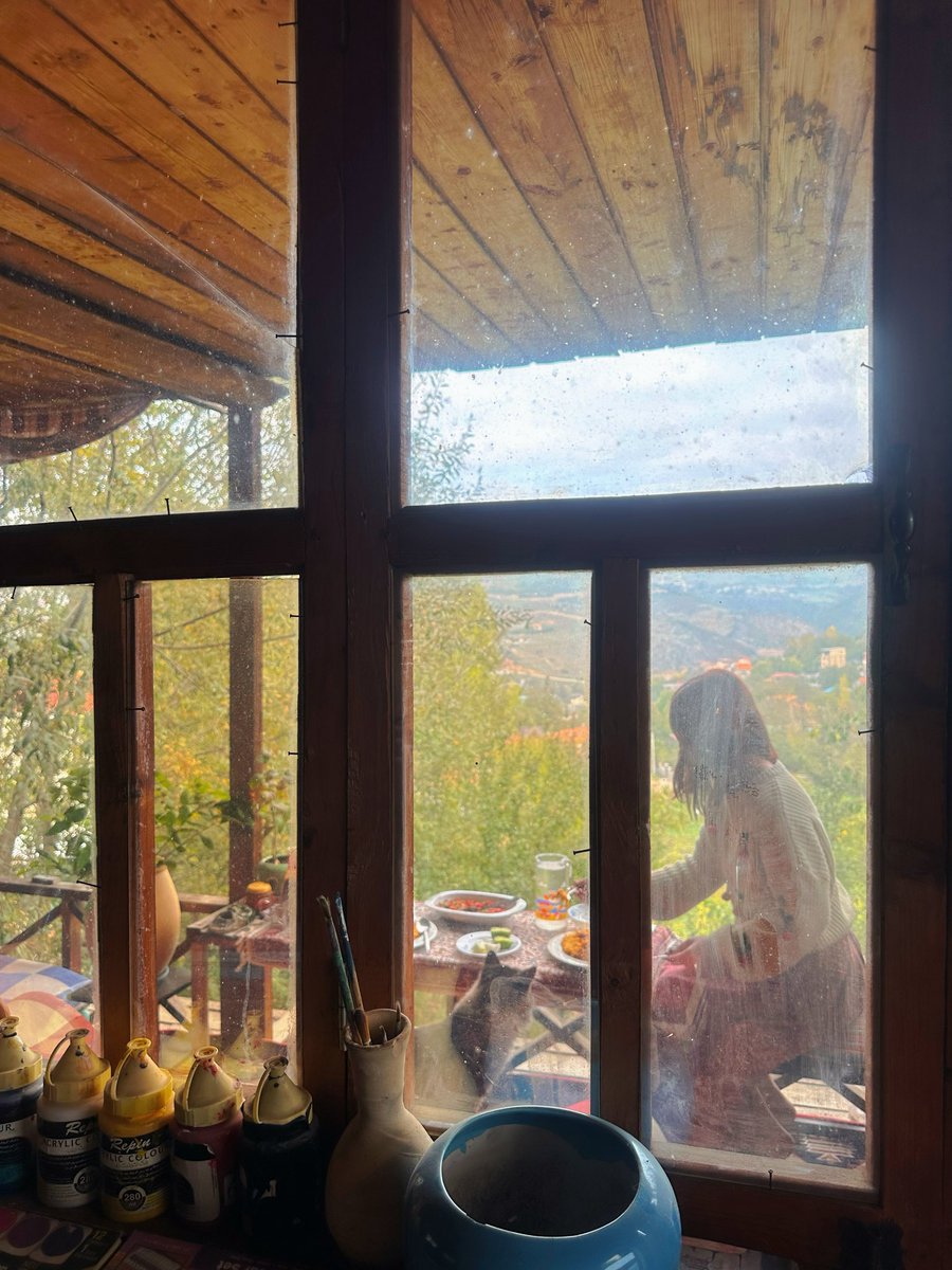 1trnm1's tweet image. در حال زیستنم نه زندگی کردن