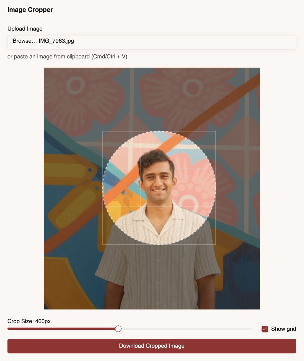 vivekkalyansk's tweet image. finally updating my profile pics (most of them are 10+ years old 😭) - so of course i had to vibe-code a little tool to crop perfectly for circle photos.