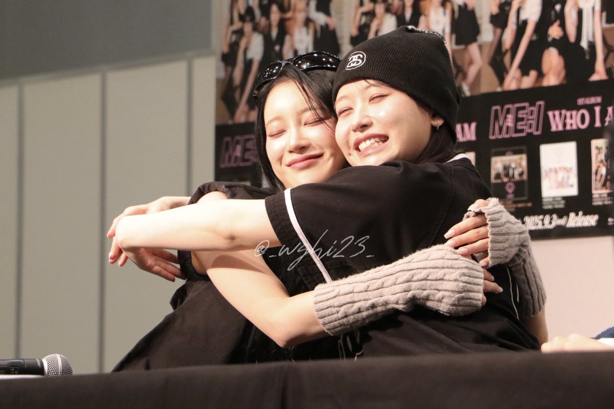 HIROTO サイン入り　パネル 創作 3Dプリントの立体サイン マットゴールドのステンレスベース