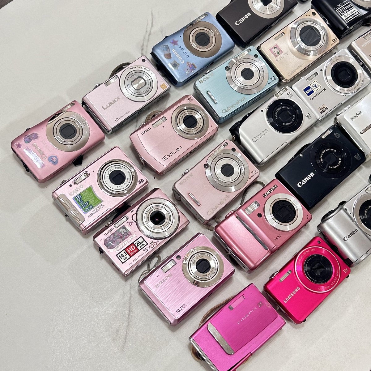 _ggoodgirll_'s tweet image. New dekdek naka ลงพรุ่งนี้ (26/10 ) 19:30  ka ราคาเริ่มหลักร้อยเท่านั้นน้า !!! 

📌รี+ปักลด100บาท รีบปักกันเลยน้า📌

#กล้องดิจิตอลมือสอง  #กล้องดิจิตอลเก่า  #กล้องดิจิตอล