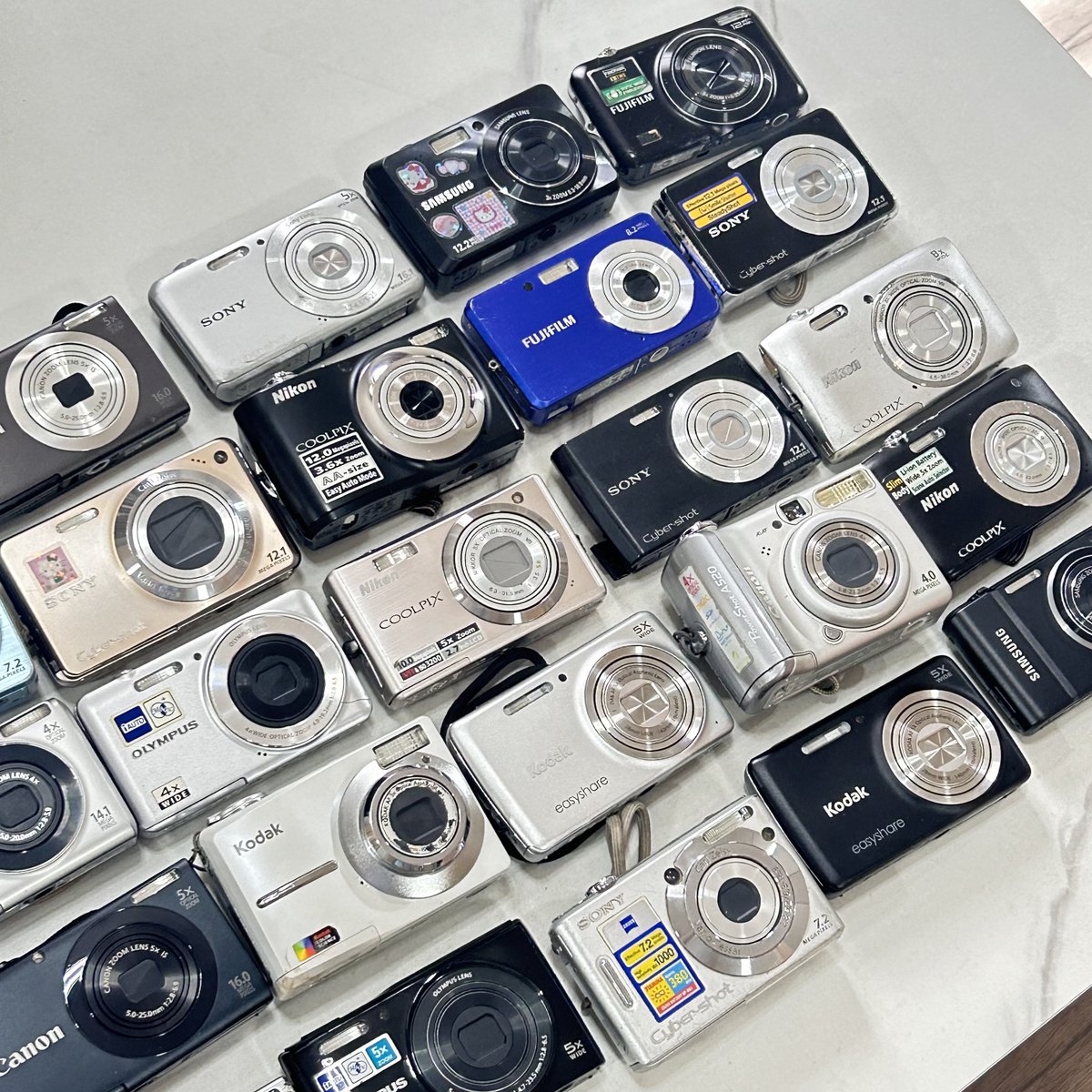 _ggoodgirll_'s tweet image. New dekdek naka ลงพรุ่งนี้ (26/10 ) 19:30  ka ราคาเริ่มหลักร้อยเท่านั้นน้า !!! 

📌รี+ปักลด100บาท รีบปักกันเลยน้า📌

#กล้องดิจิตอลมือสอง  #กล้องดิจิตอลเก่า  #กล้องดิจิตอล