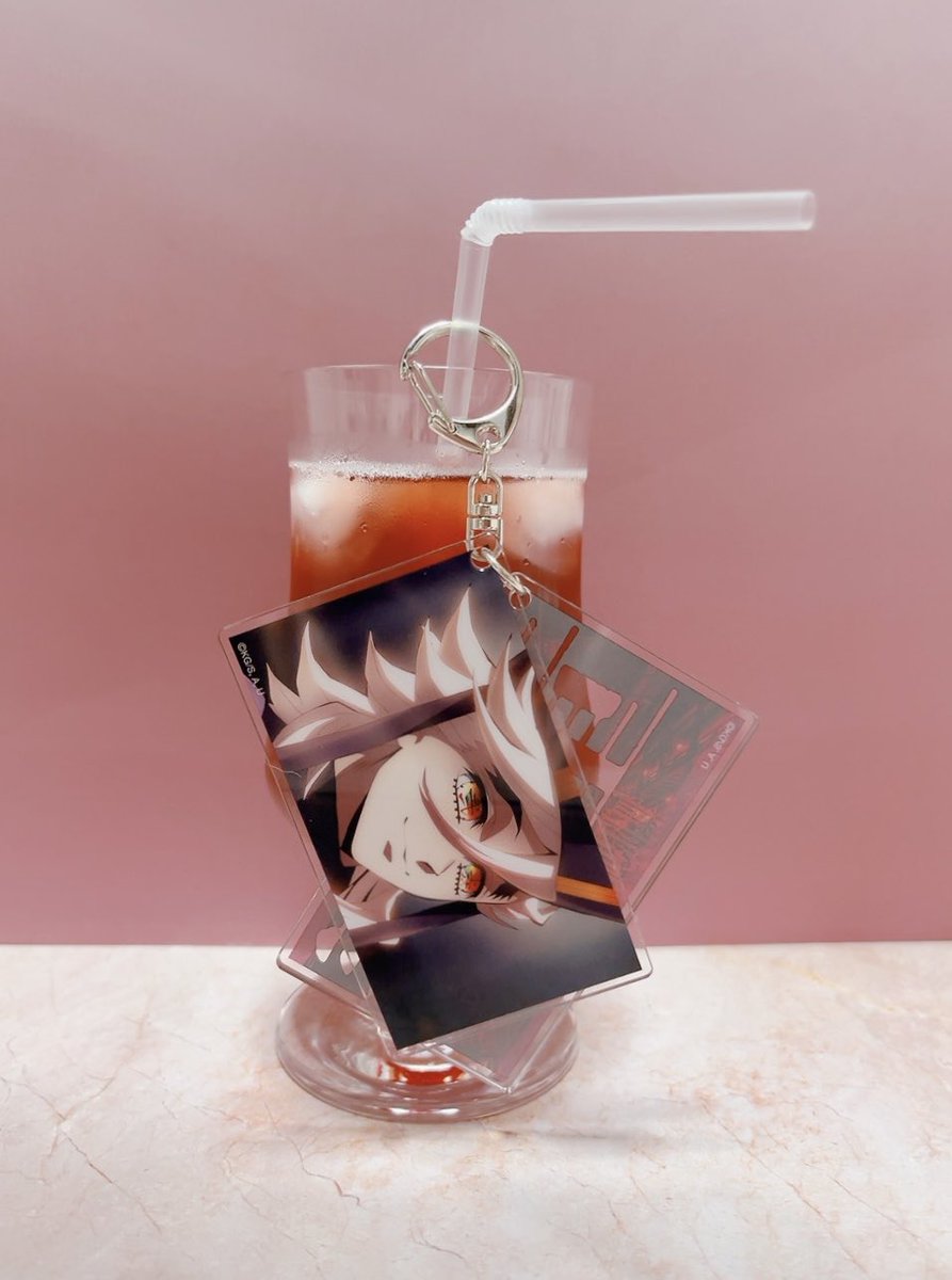 今日は教祖様イメージの飲み物🥤
（ざくろジュース＋サイダー）
美味しくできた✨