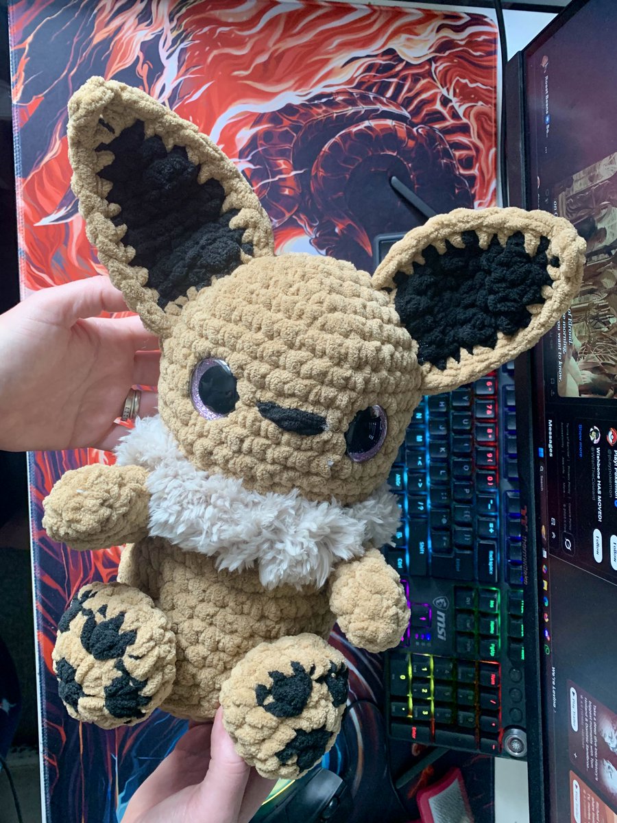 ColourMeFun's tweet image. ✨ A wild Eevee has appeared! ✨

Freshly hatched from a ball of yarn and full of cosy vibes 🧶💫

This squishy little friend is ready to evolve into someone’s forever companion! 💕

#Crochet #Pokemon #Eevee #Handmade #Amigurumi
